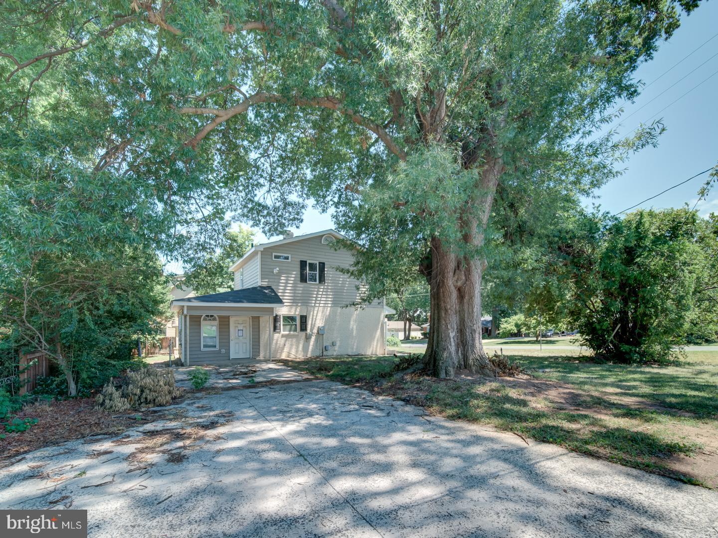 2508 Fleming St Property Photo 6