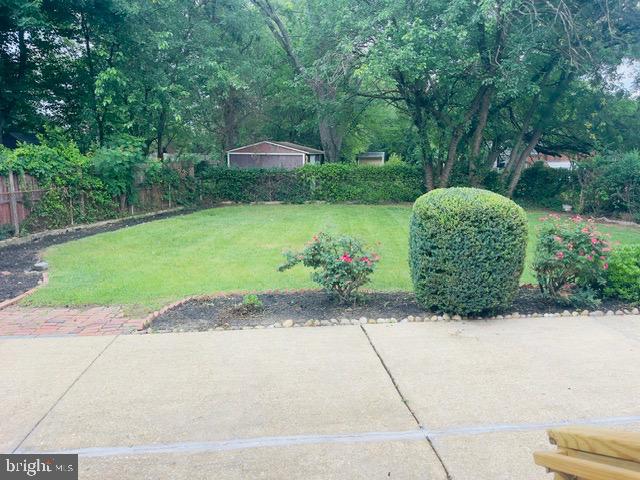 5907 Camberly Ave Property Photo 5