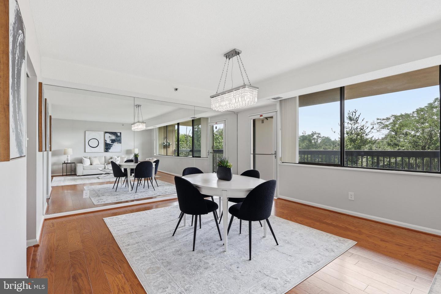 3713 S George Mason Dr #404 Property Photo 8