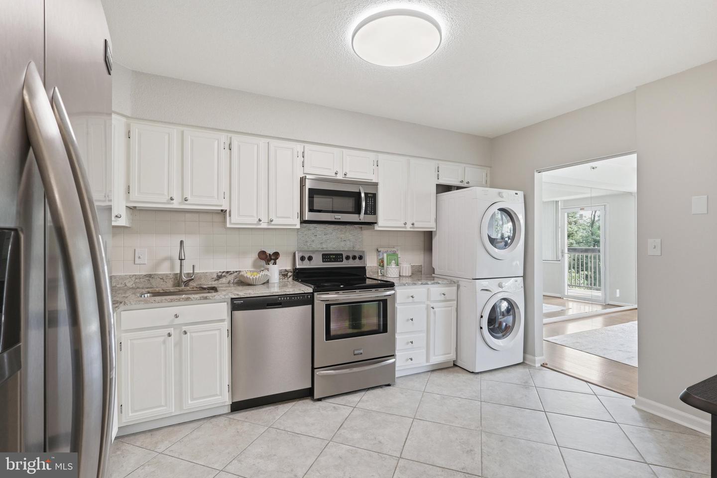 3713 S George Mason Dr #404 Property Photo 13