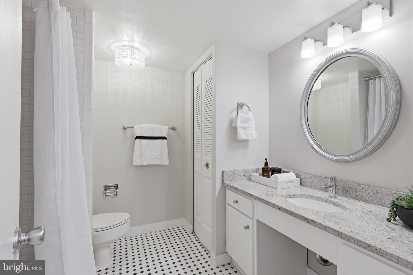 3713 S George Mason Dr #404 Property Photo 25