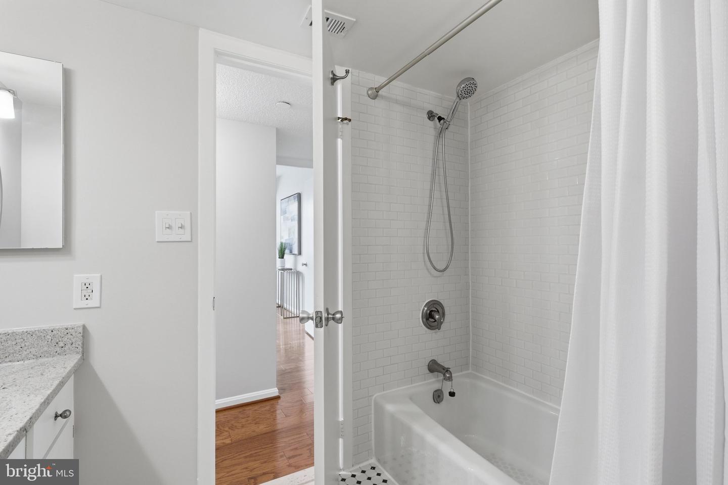 3713 S George Mason Dr #404 Property Photo 26