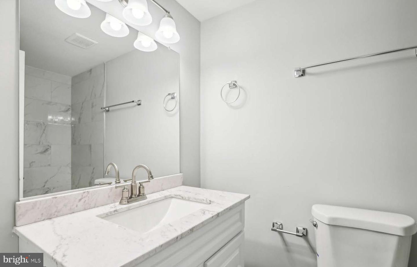 7081 Leewood Forest Dr Property Photo 12