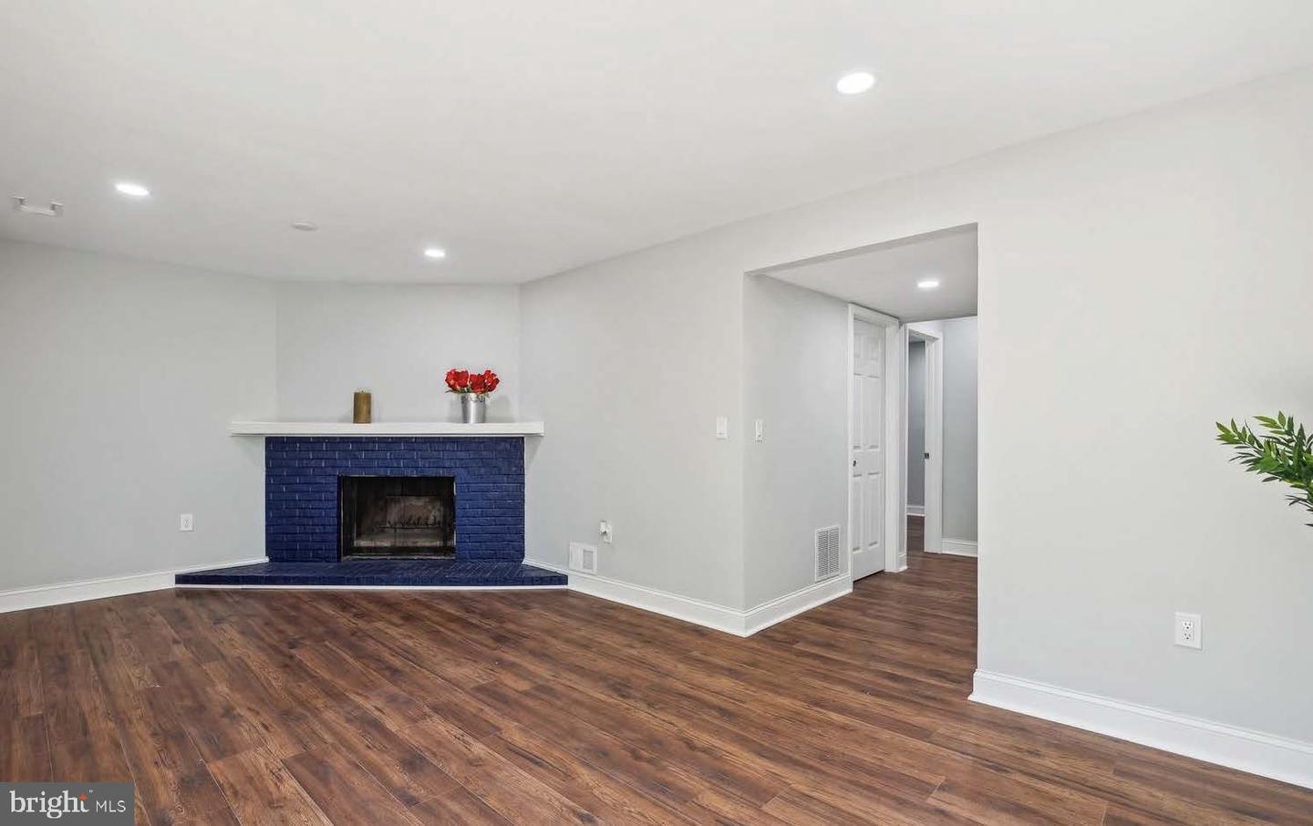 7081 Leewood Forest Dr Property Photo 15