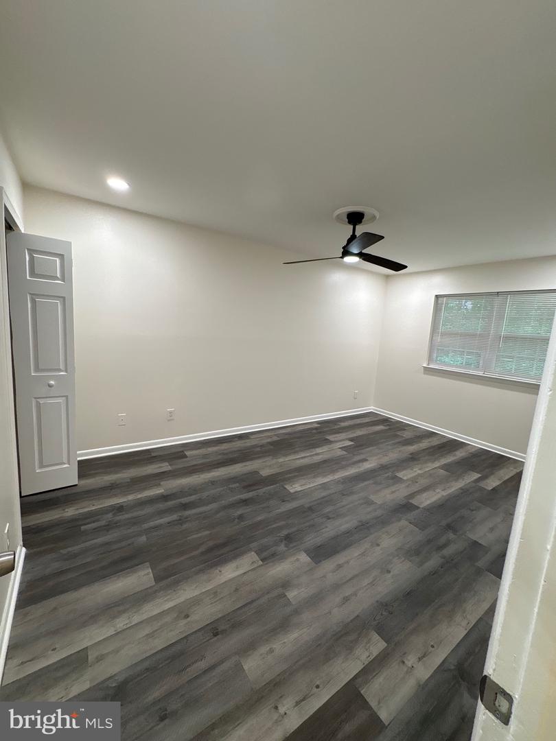 7094 Spring Garden Dr #202 Property Photo 9