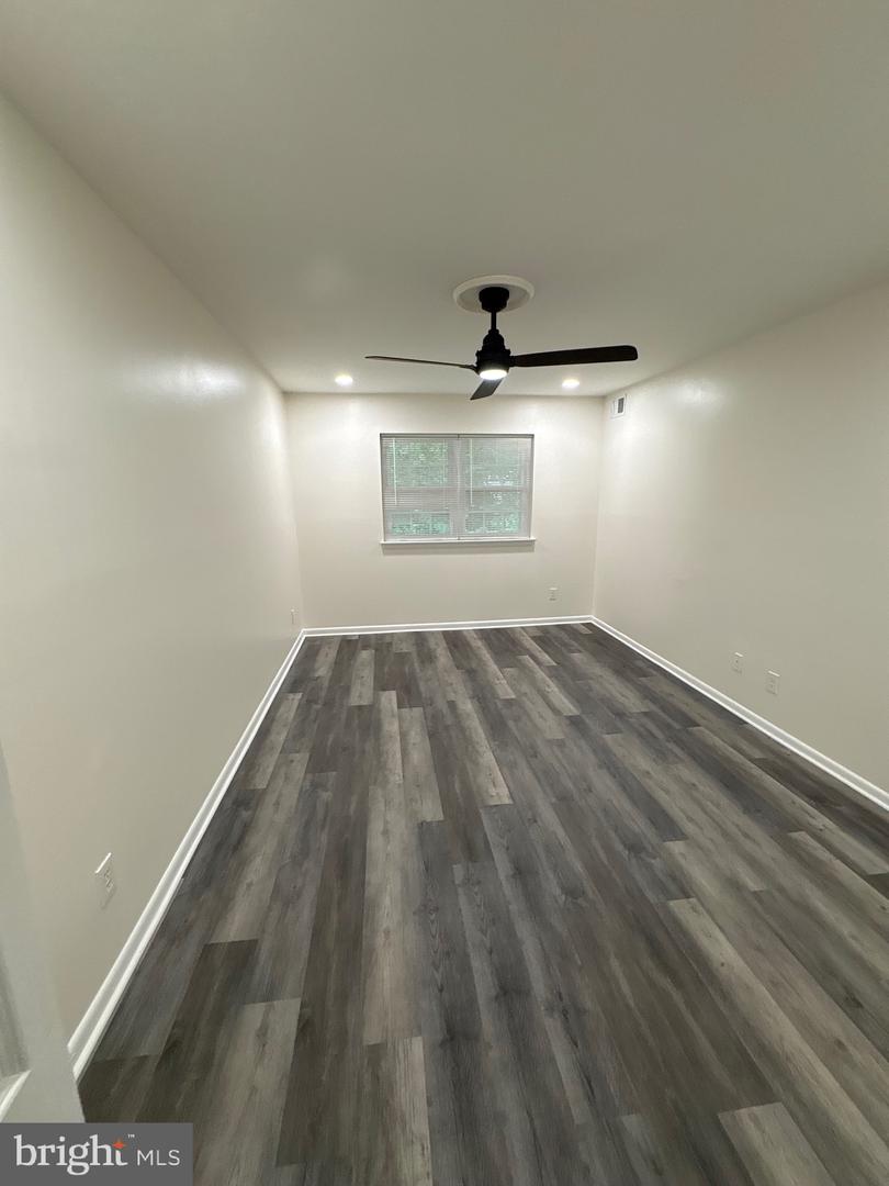7094 Spring Garden Dr #202 Property Photo 13