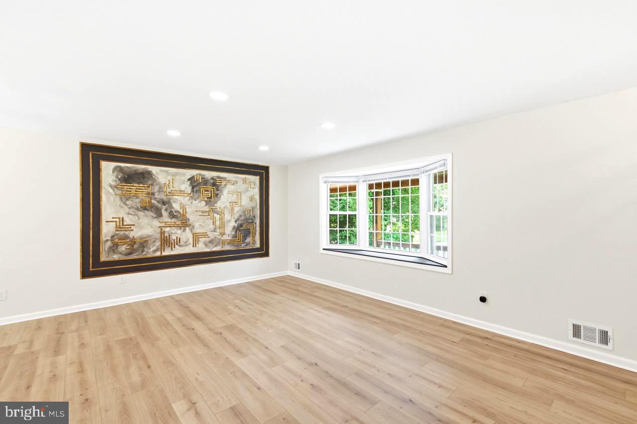 7215 Willow Oak Pl Property Photo 6