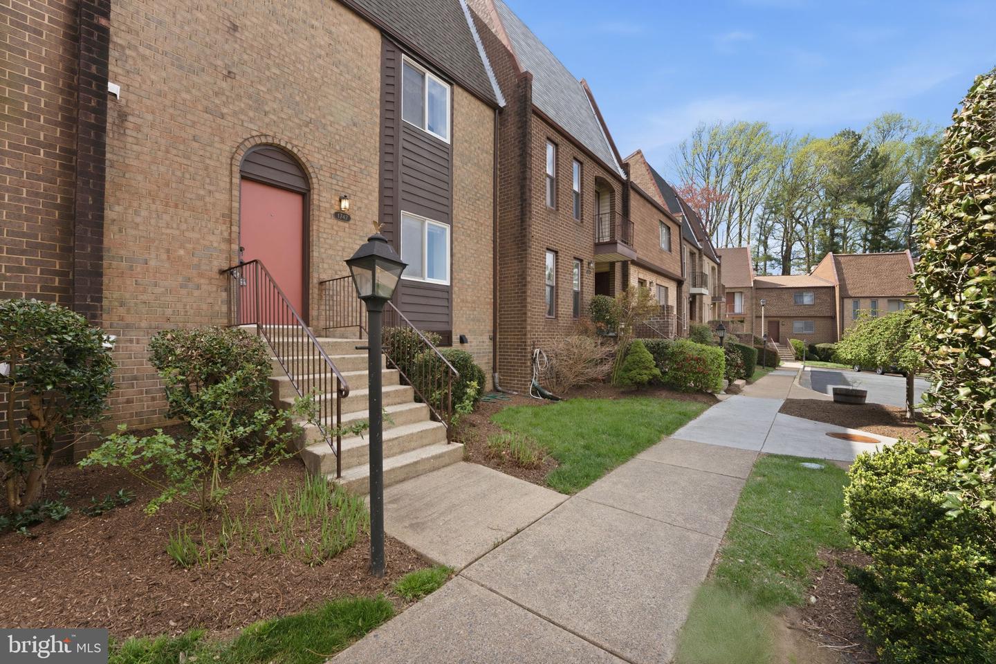 1747 Cy Ct Property Photo 2