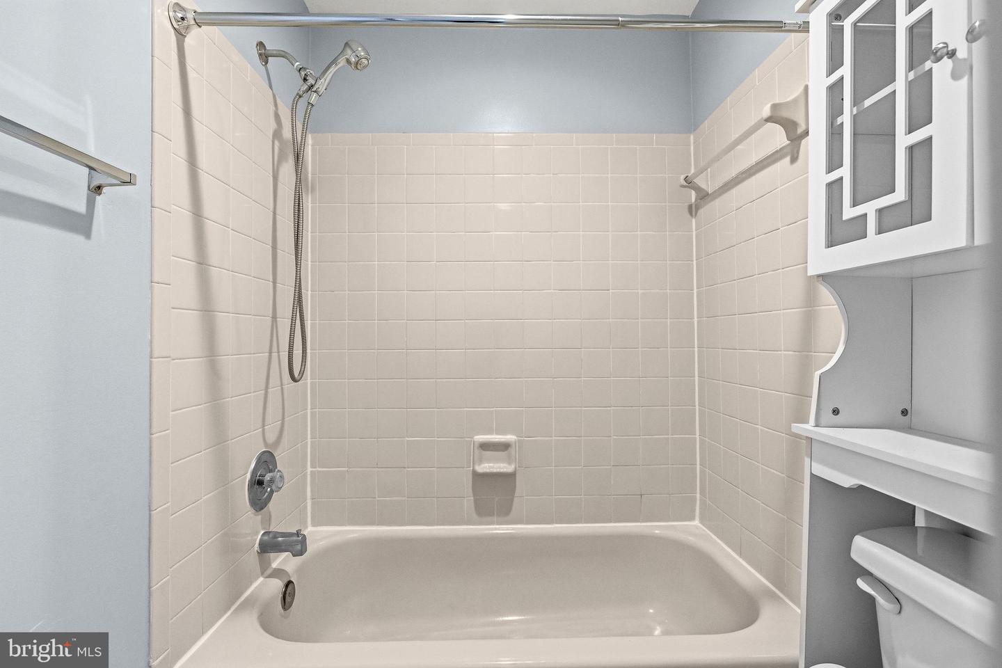 6104 Stonepath Cir Property Photo 32