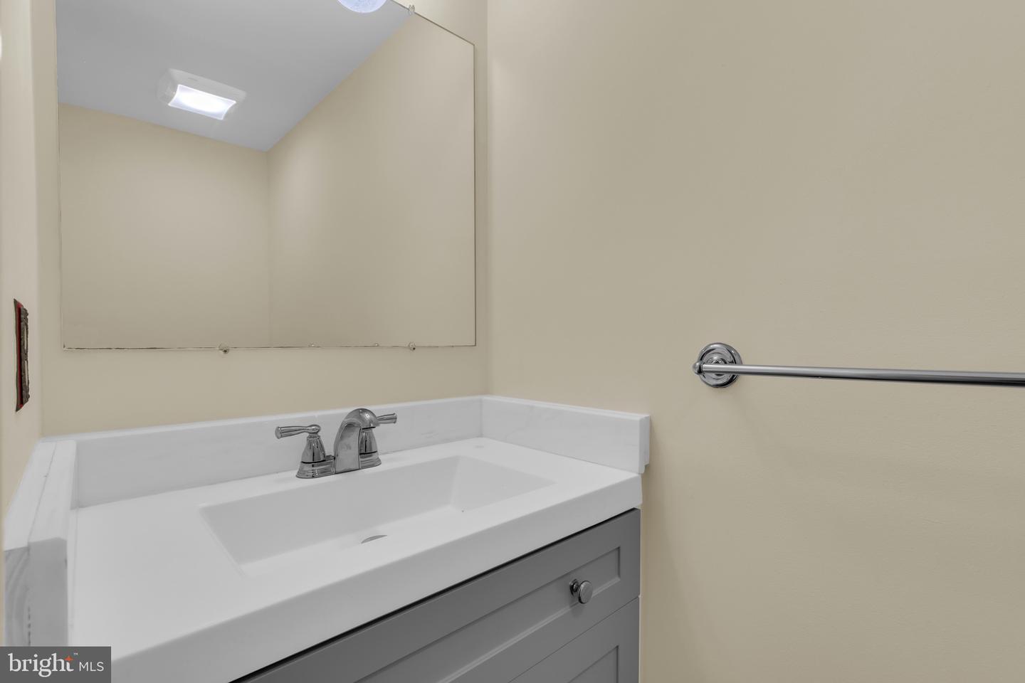 7428 Fountain Head Dr Property Photo 17