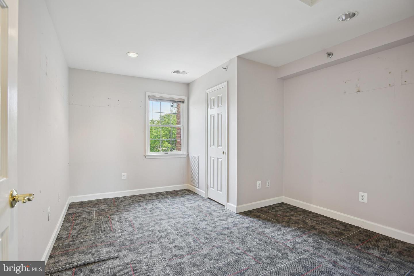 731 Walker Rd #a1 Property Photo 19