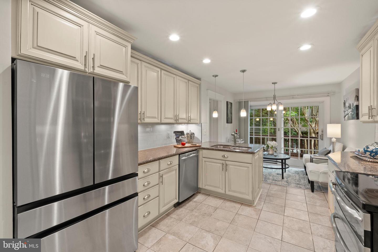 6312 Chaucer View Cir Property Photo 7