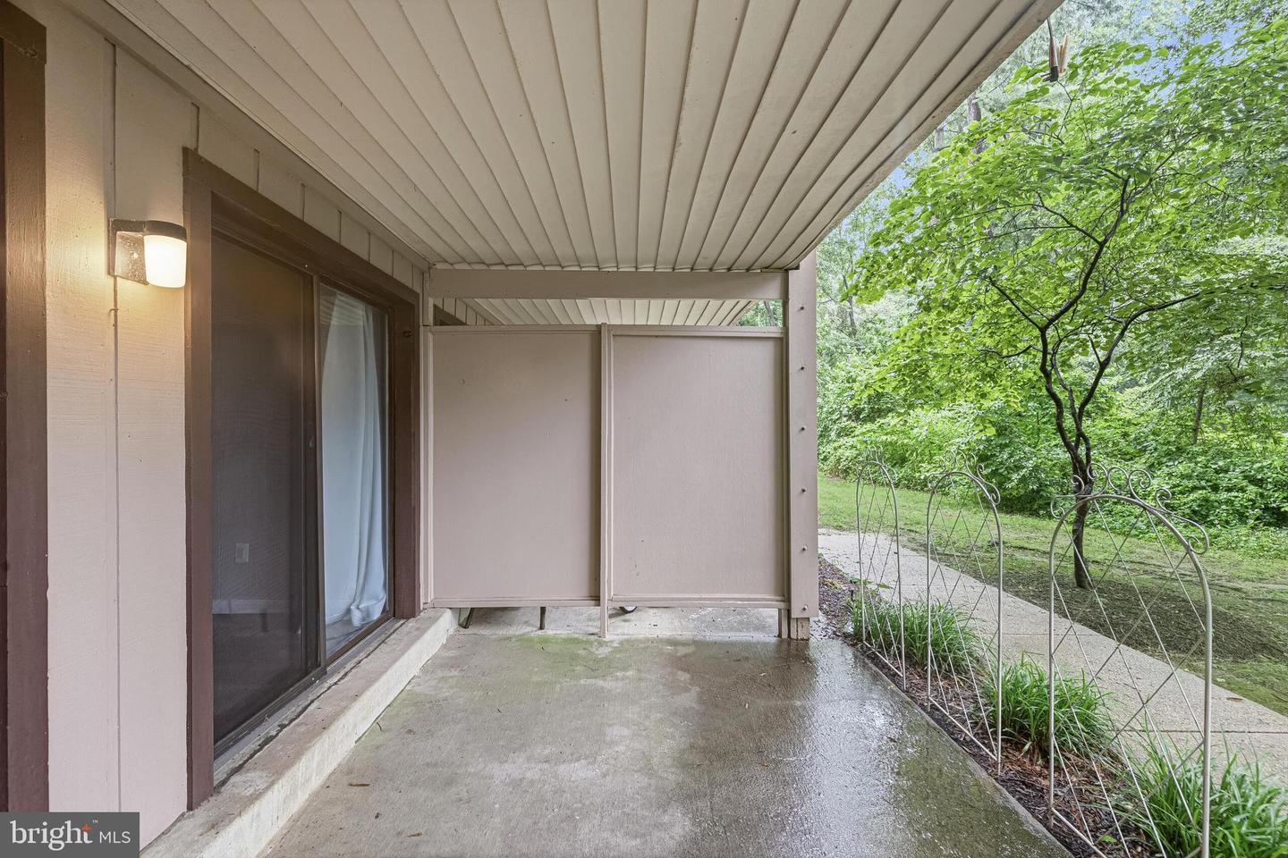5816 Royal Ridge #l Property Photo 4