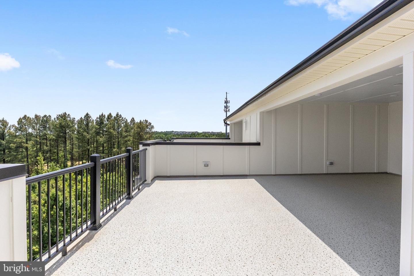 13716 Aviation Place Property Photo 13
