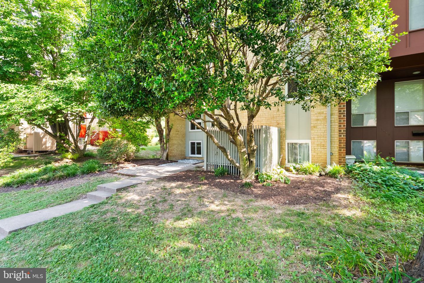 11041 Saffold Way Property Photo 1