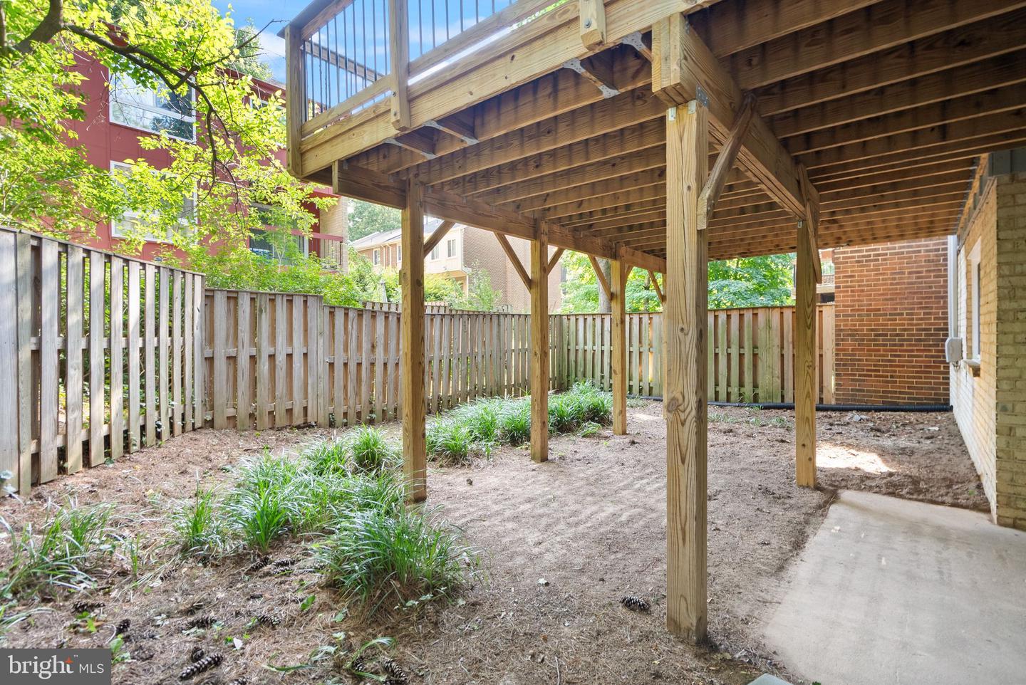 11041 Saffold Way Property Photo 44