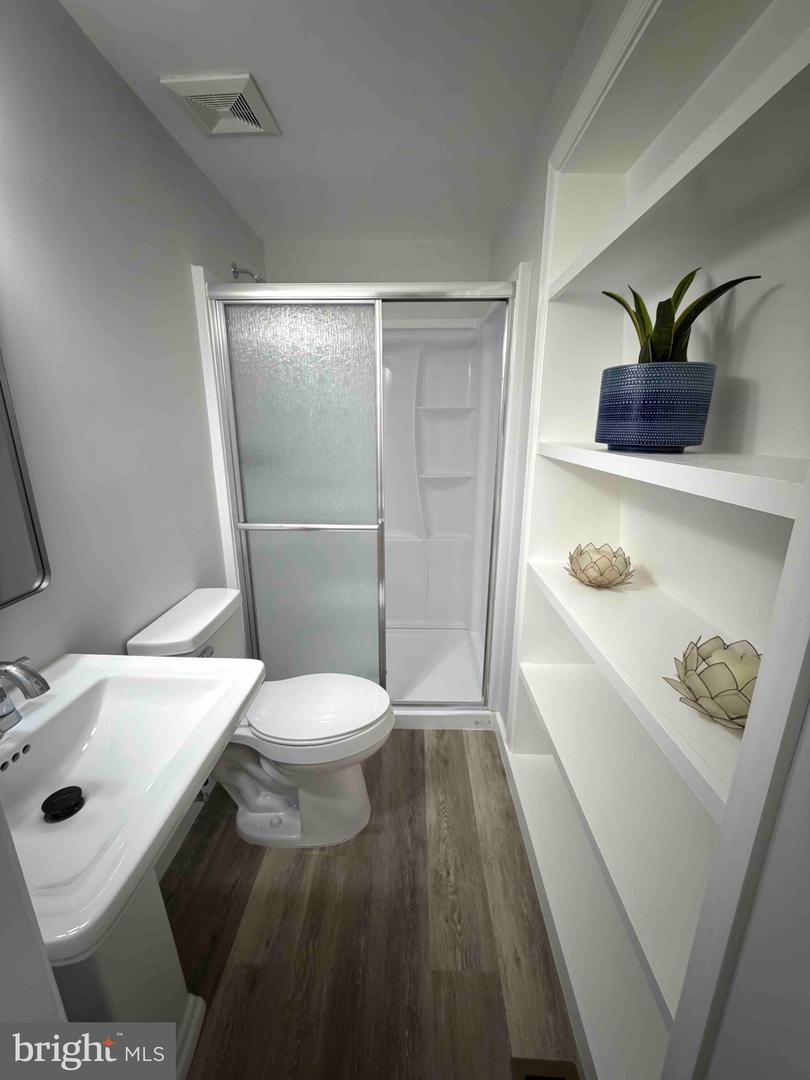 2283 Dosinia Ct Property Photo 10