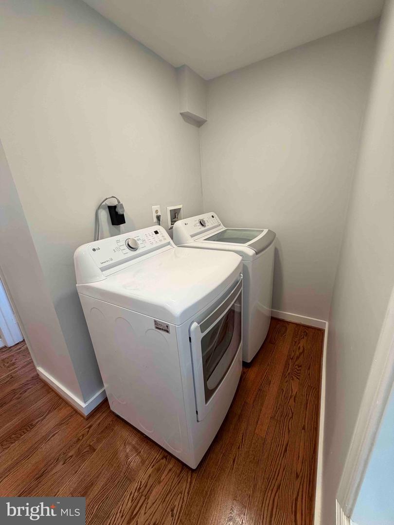 2283 Dosinia Ct Property Photo 20