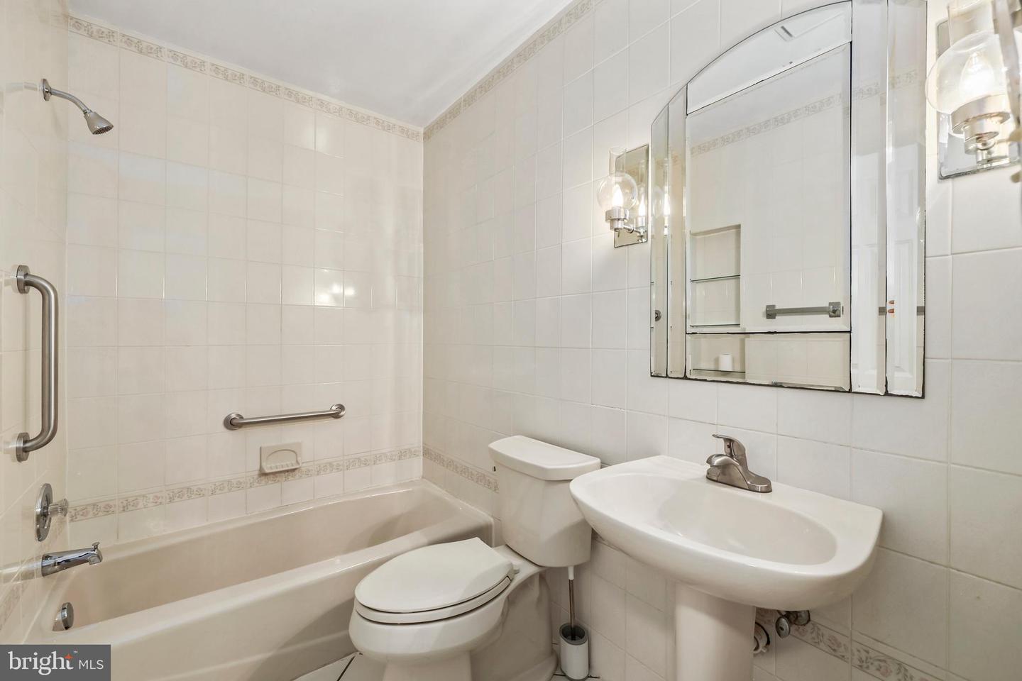 6336 Torrence St Property Photo 32