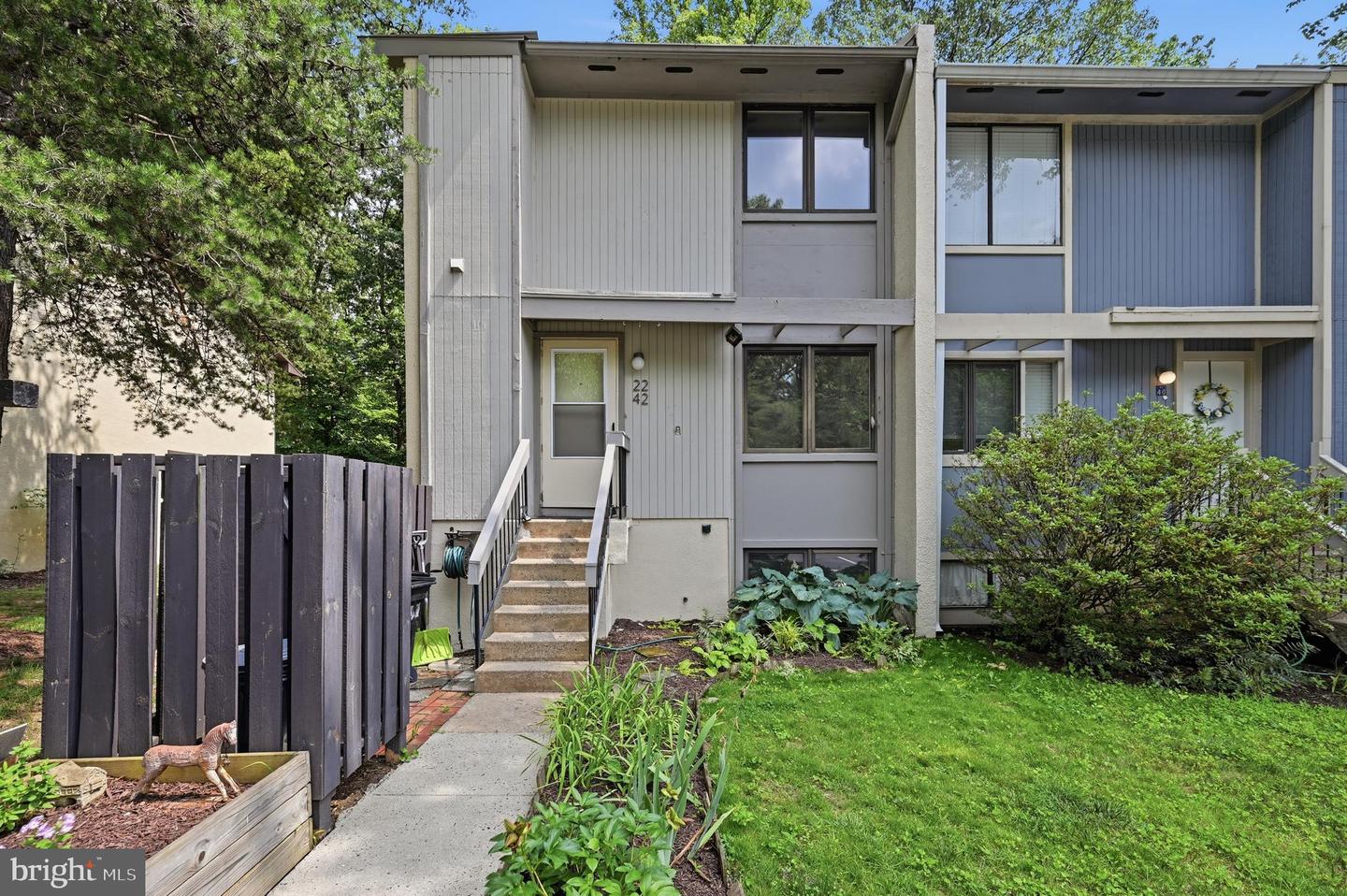 2242 CARTWRIGHT PL Property Photo 1