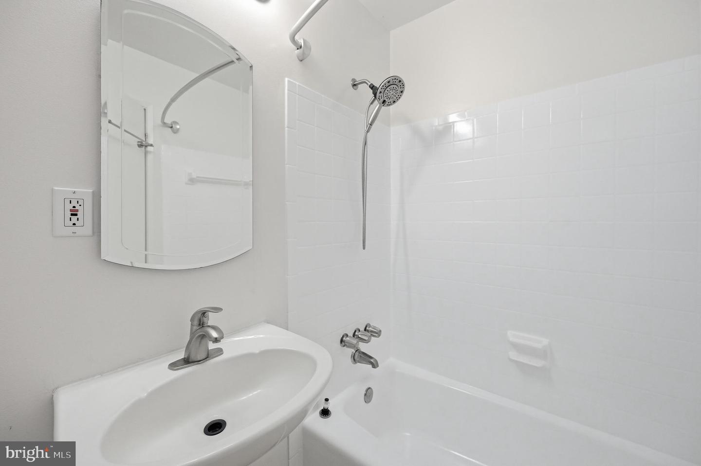 2242 Cartwright Pl Property Photo 7