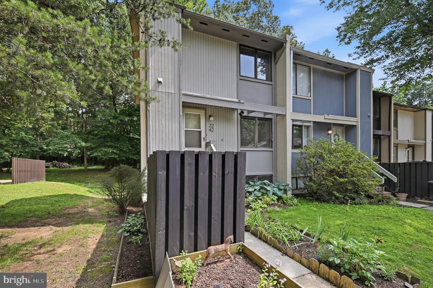 2242 Cartwright Pl Property Photo 9