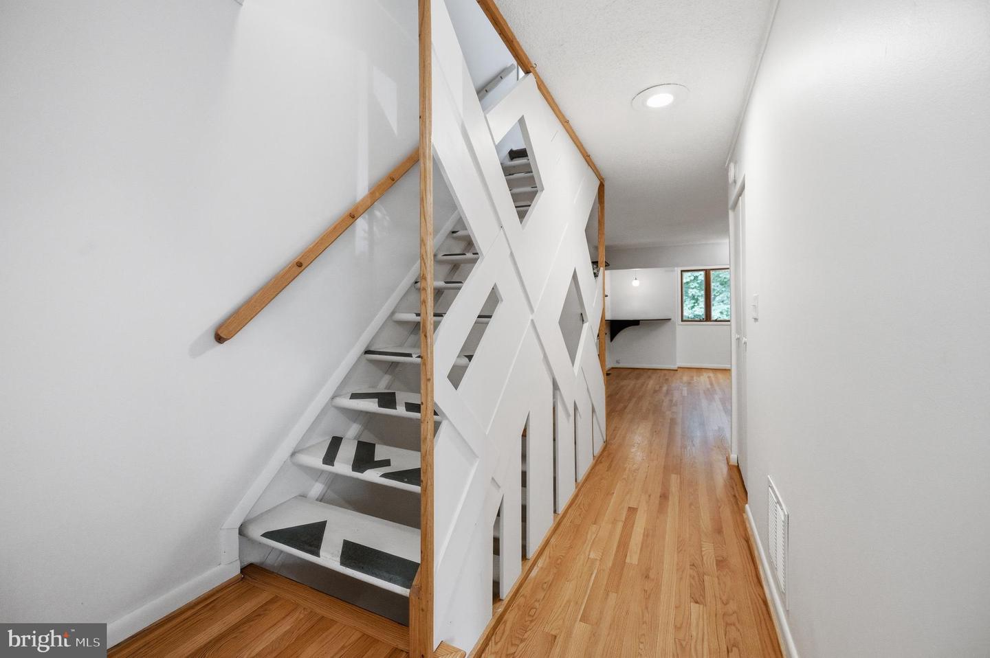 2242 Cartwright Pl Property Photo 18