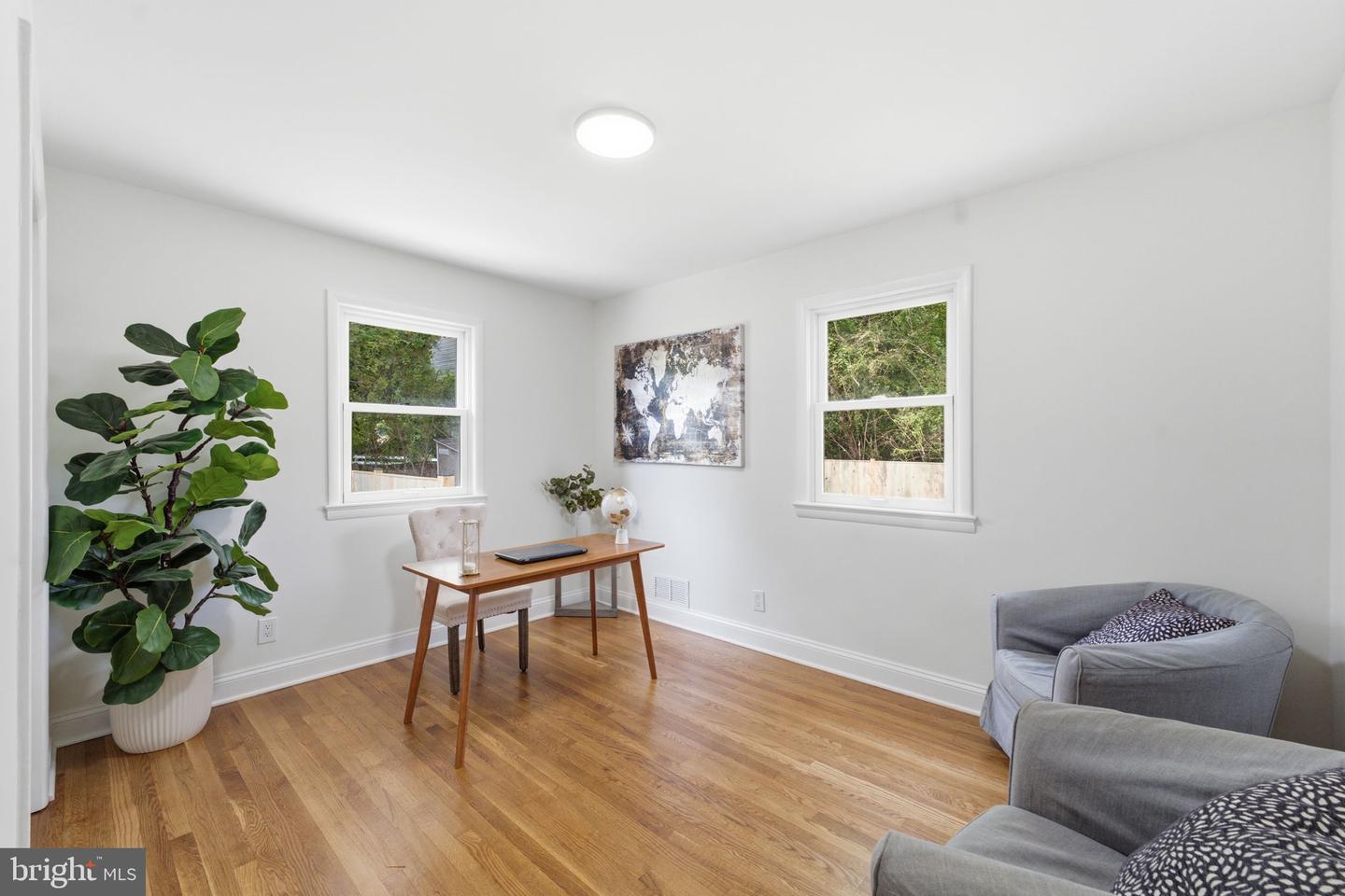 1716 Macon St Property Photo 15