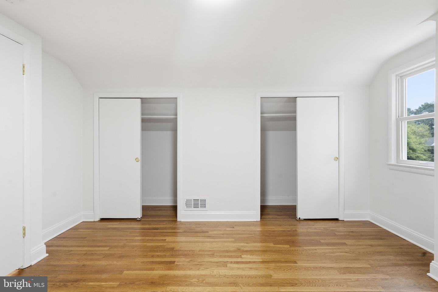 1716 Macon St Property Photo 24