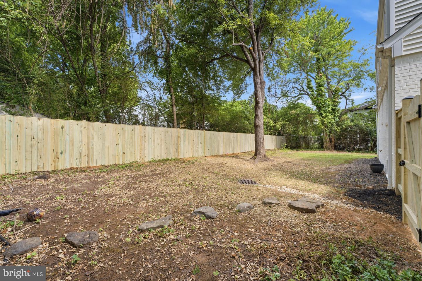 1716 Macon St Property Photo 38