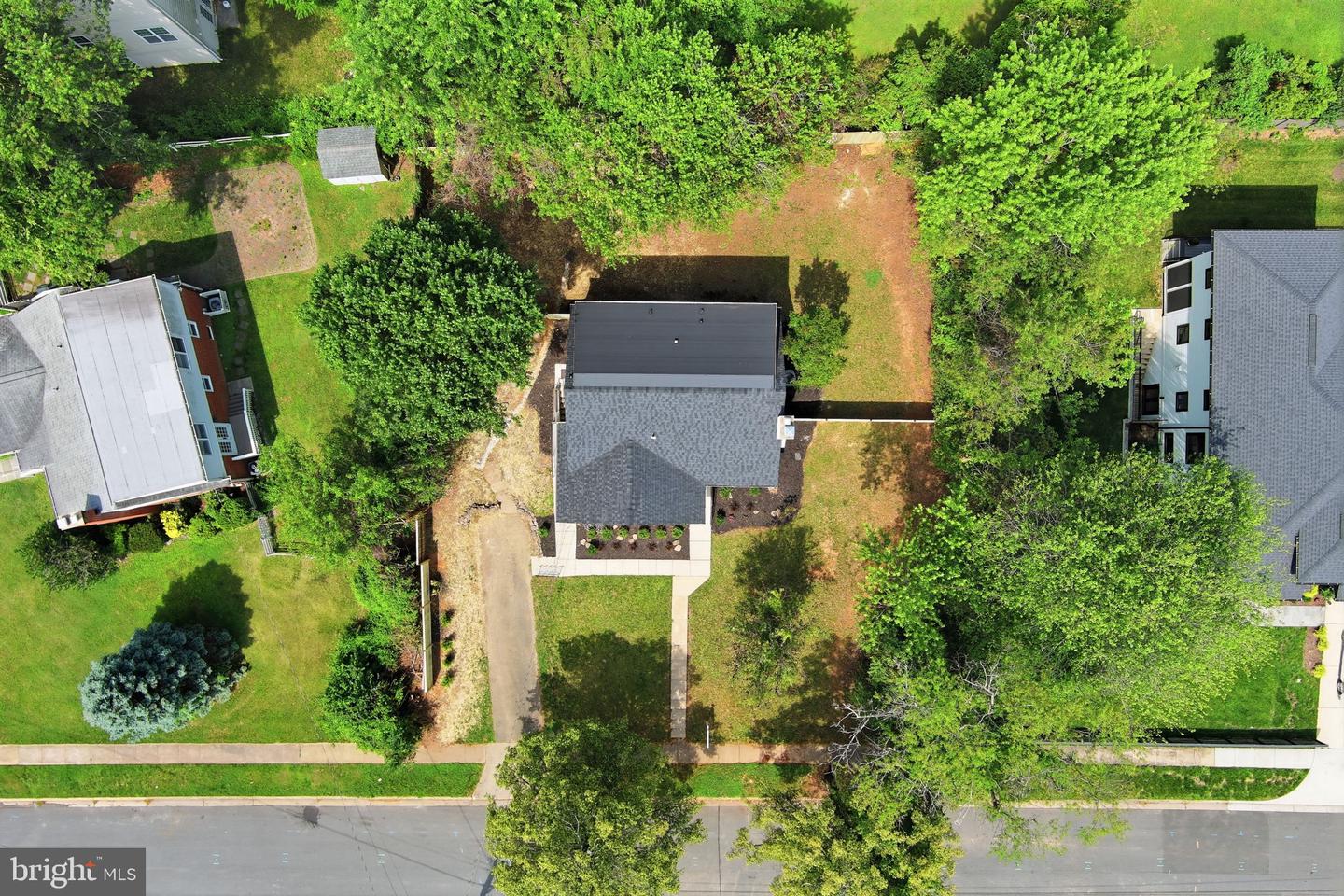 1716 Macon St Property Photo 43