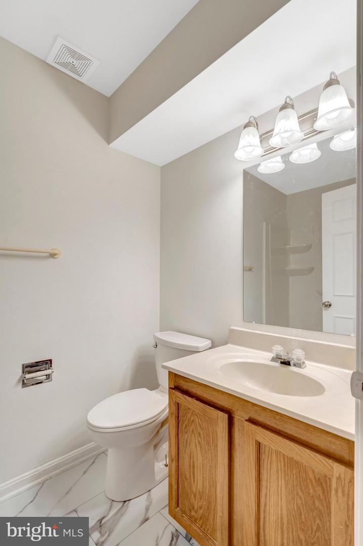 8051 Felecity Ct Property Photo 10