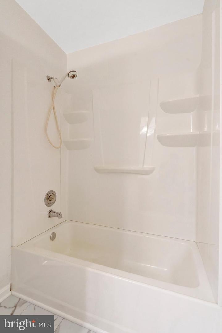 8051 Felecity Ct Property Photo 11