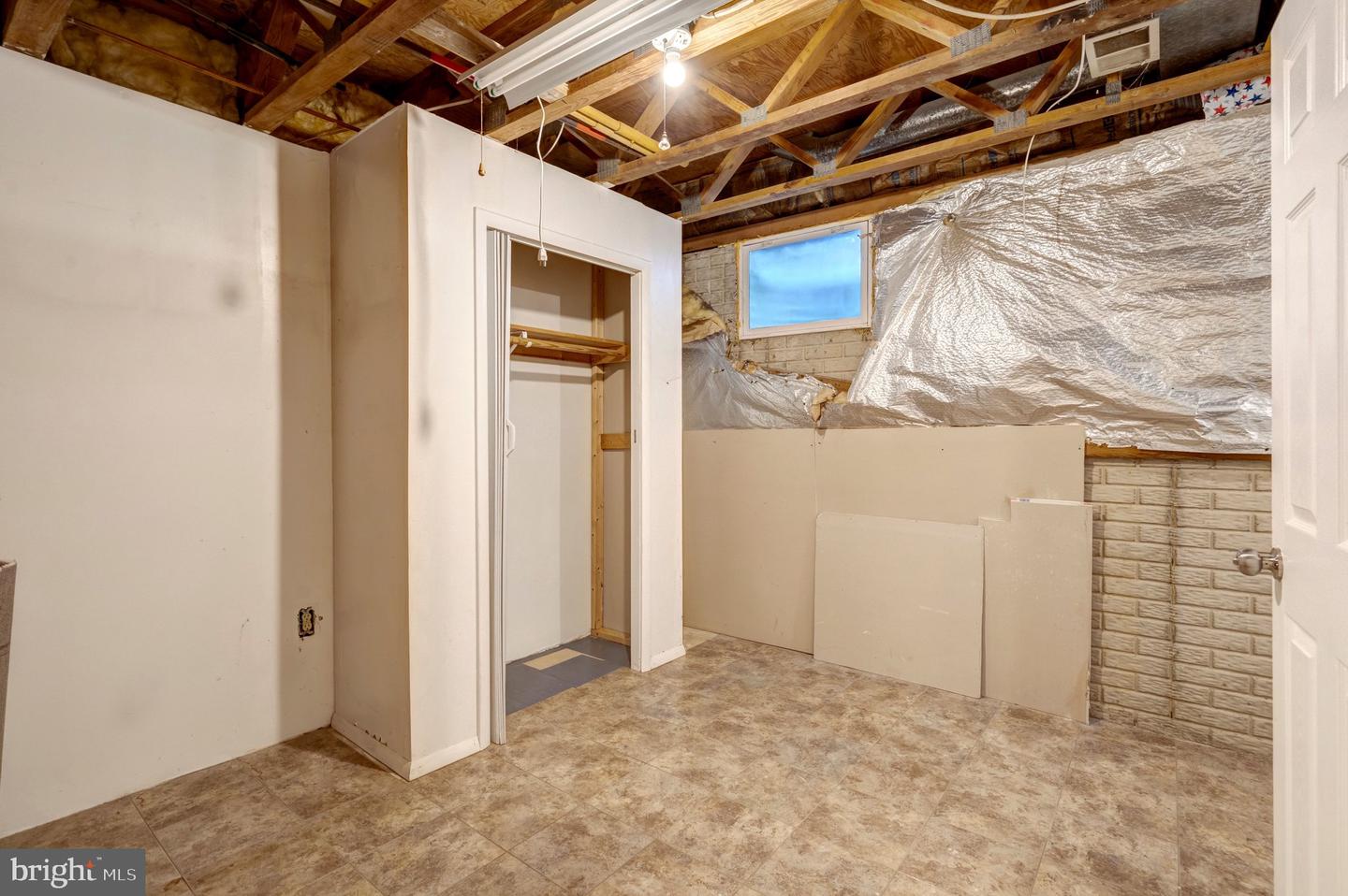 8051 Felecity Ct Property Photo 41