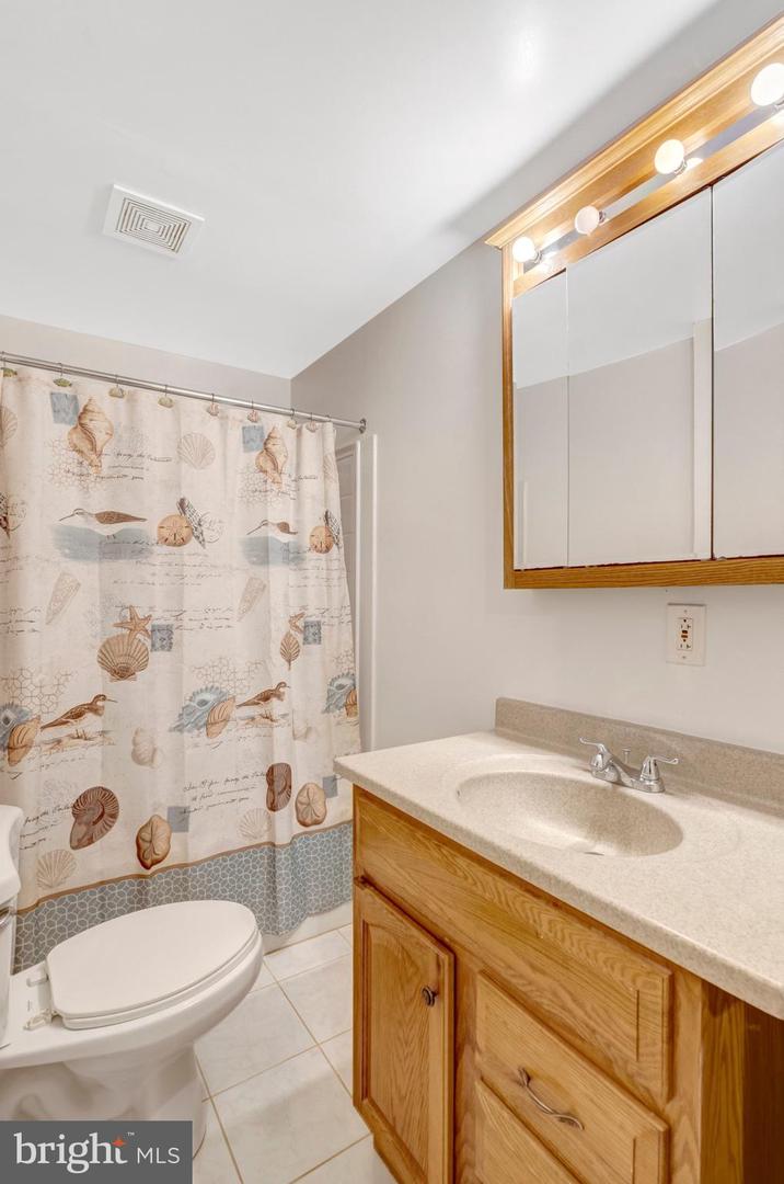 8051 Felecity Ct Property Photo 45