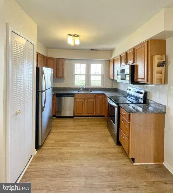 6918 Lodestone Ct Property Photo 10