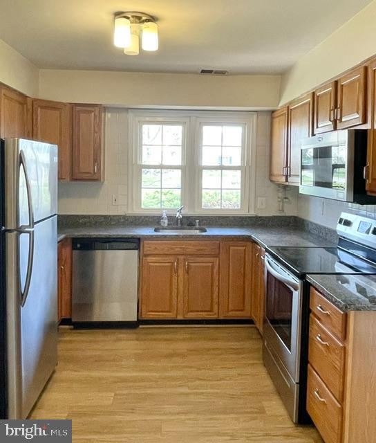 6918 Lodestone Ct Property Photo 11