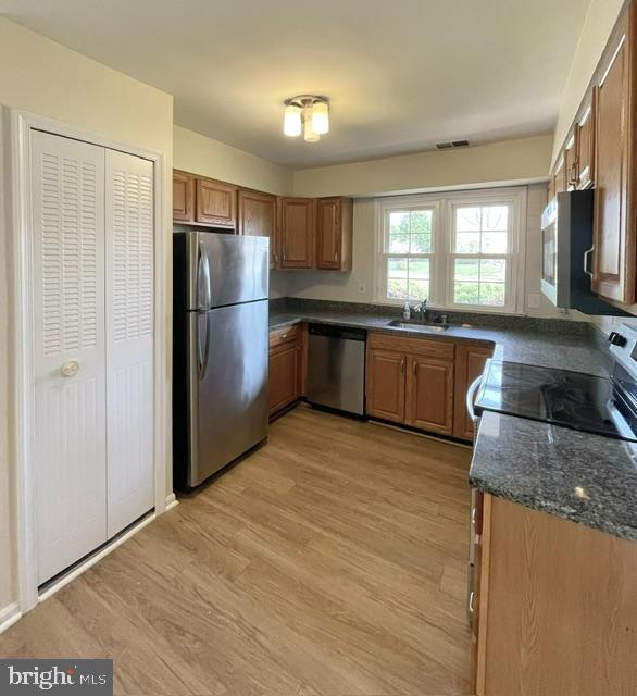 6918 Lodestone Ct Property Photo 12