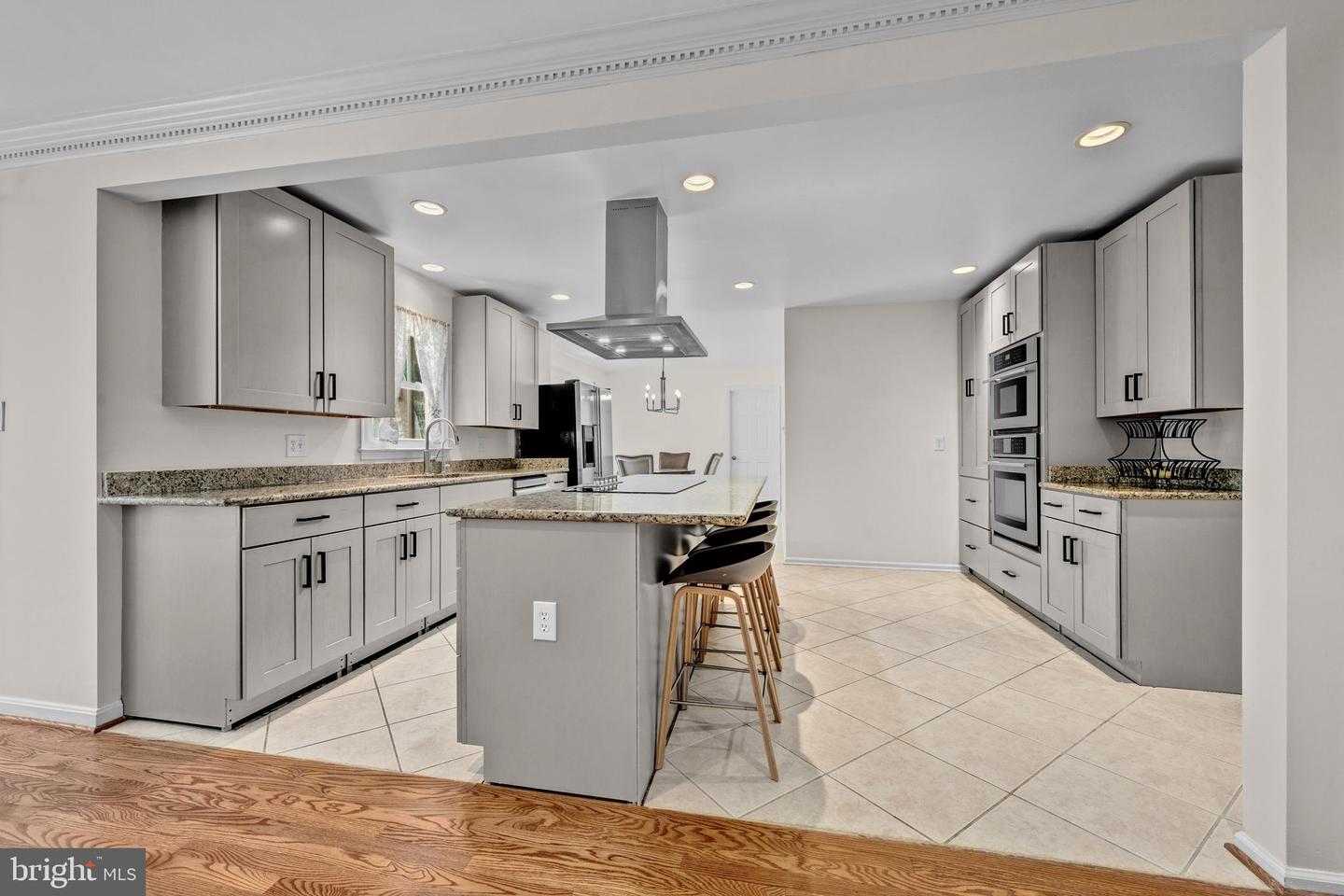 1077 Spring Hill Rd Property Photo 13