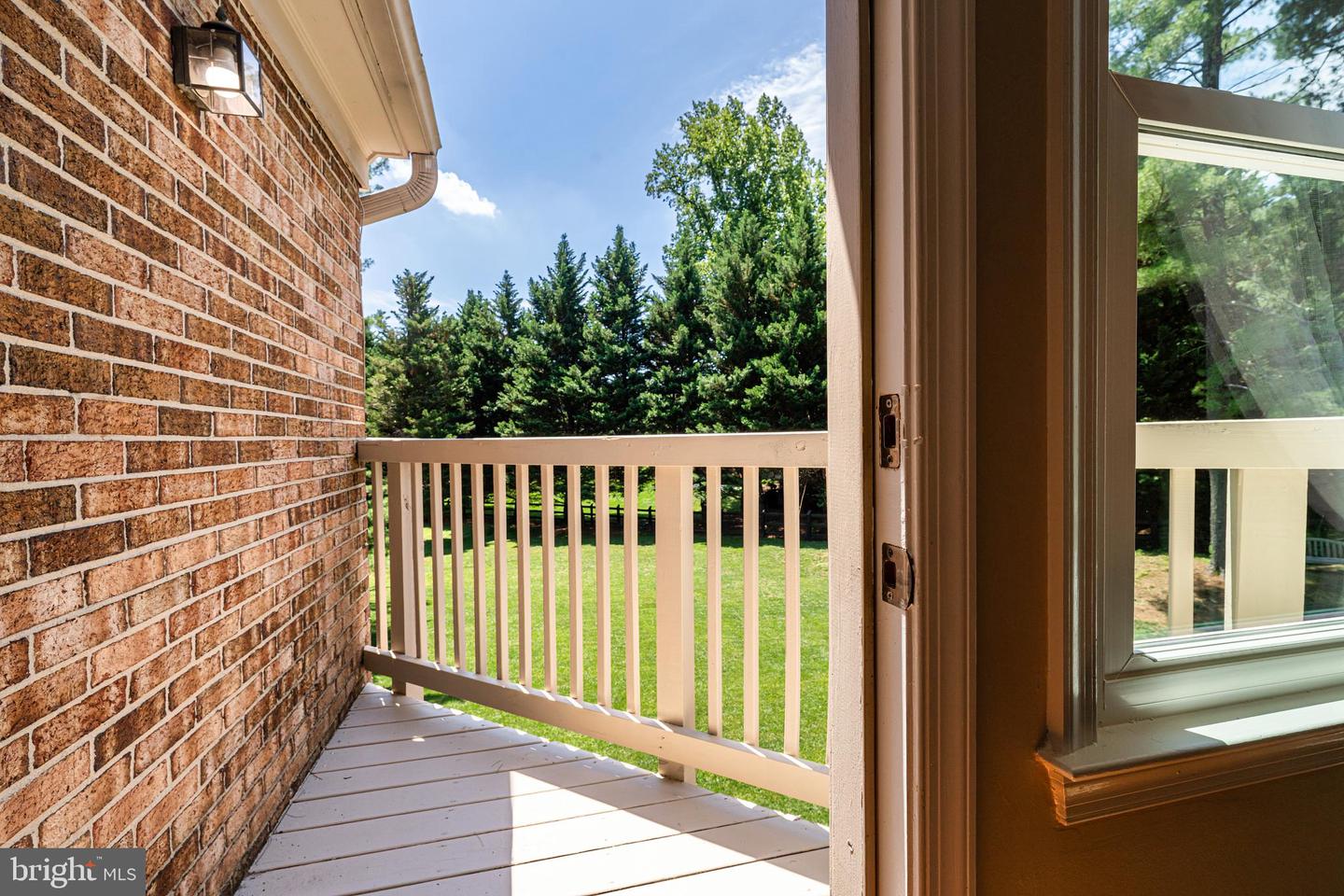1077 Spring Hill Rd Property Photo 34