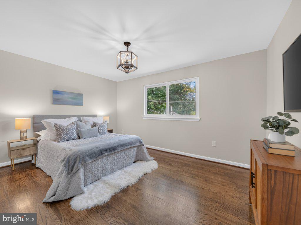 5502 Kings Park Dr Property Photo 31