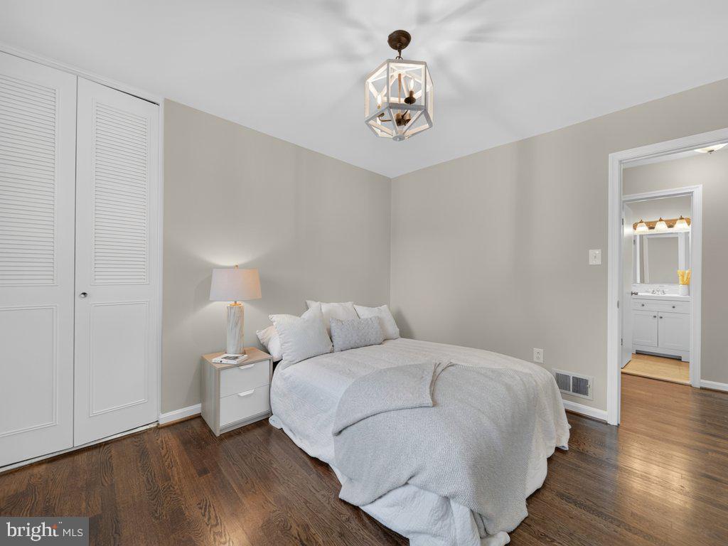5502 Kings Park Dr Property Photo 36