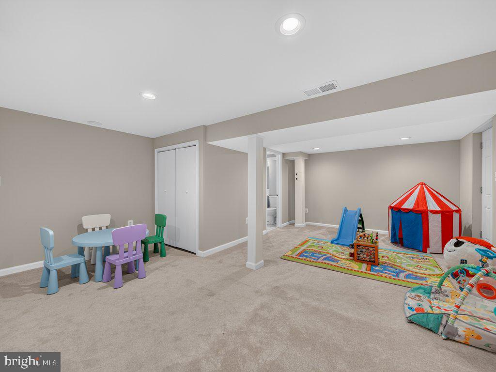 5502 Kings Park Dr Property Photo 42
