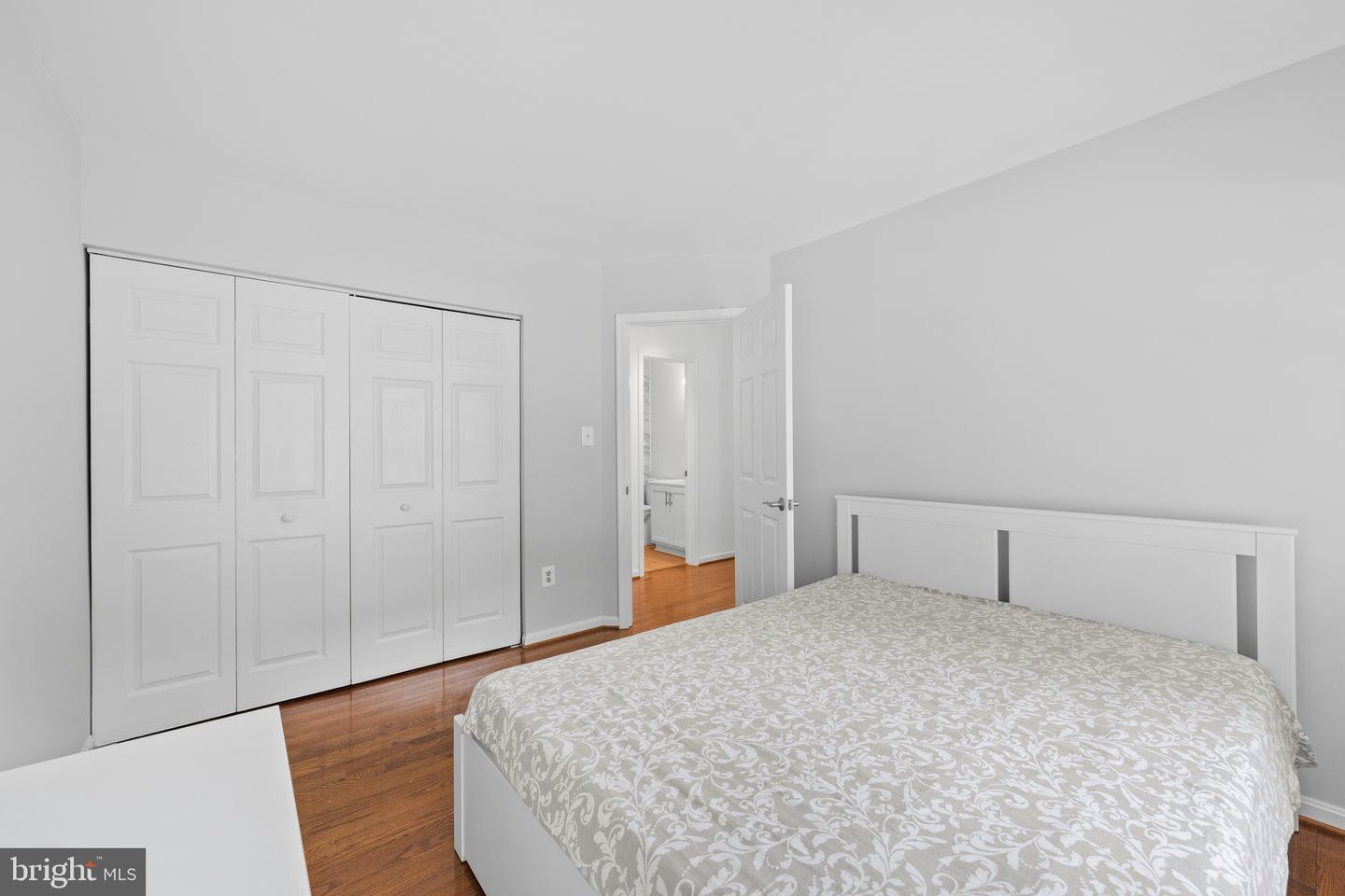 9030 Chestnut Ridge Rd Property Photo 21