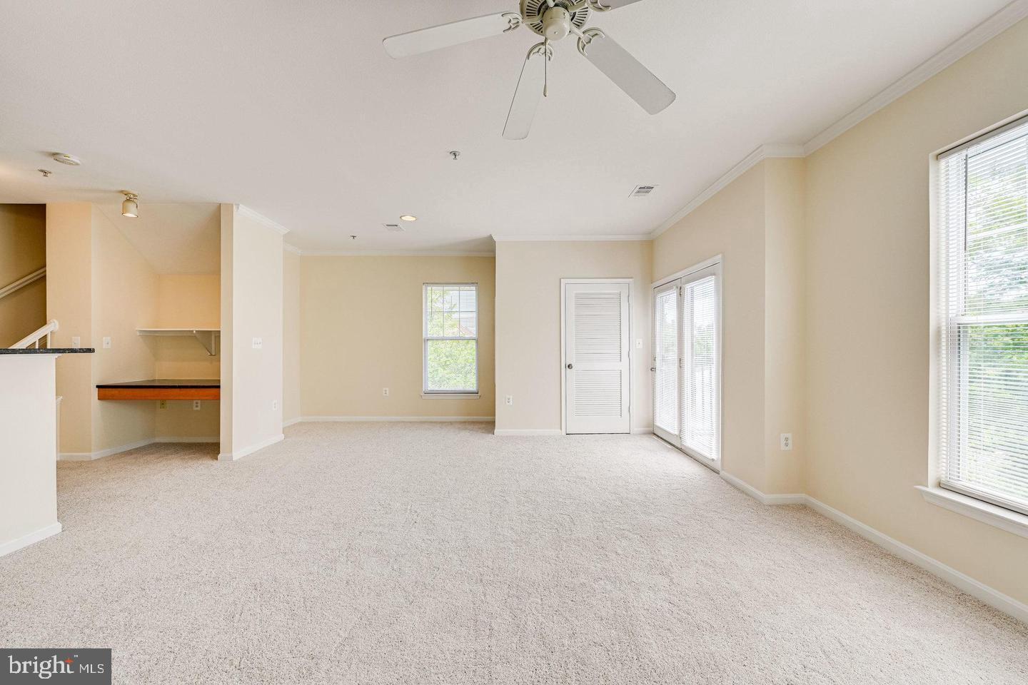 5115 Travis Edward Way #g Property Photo 8