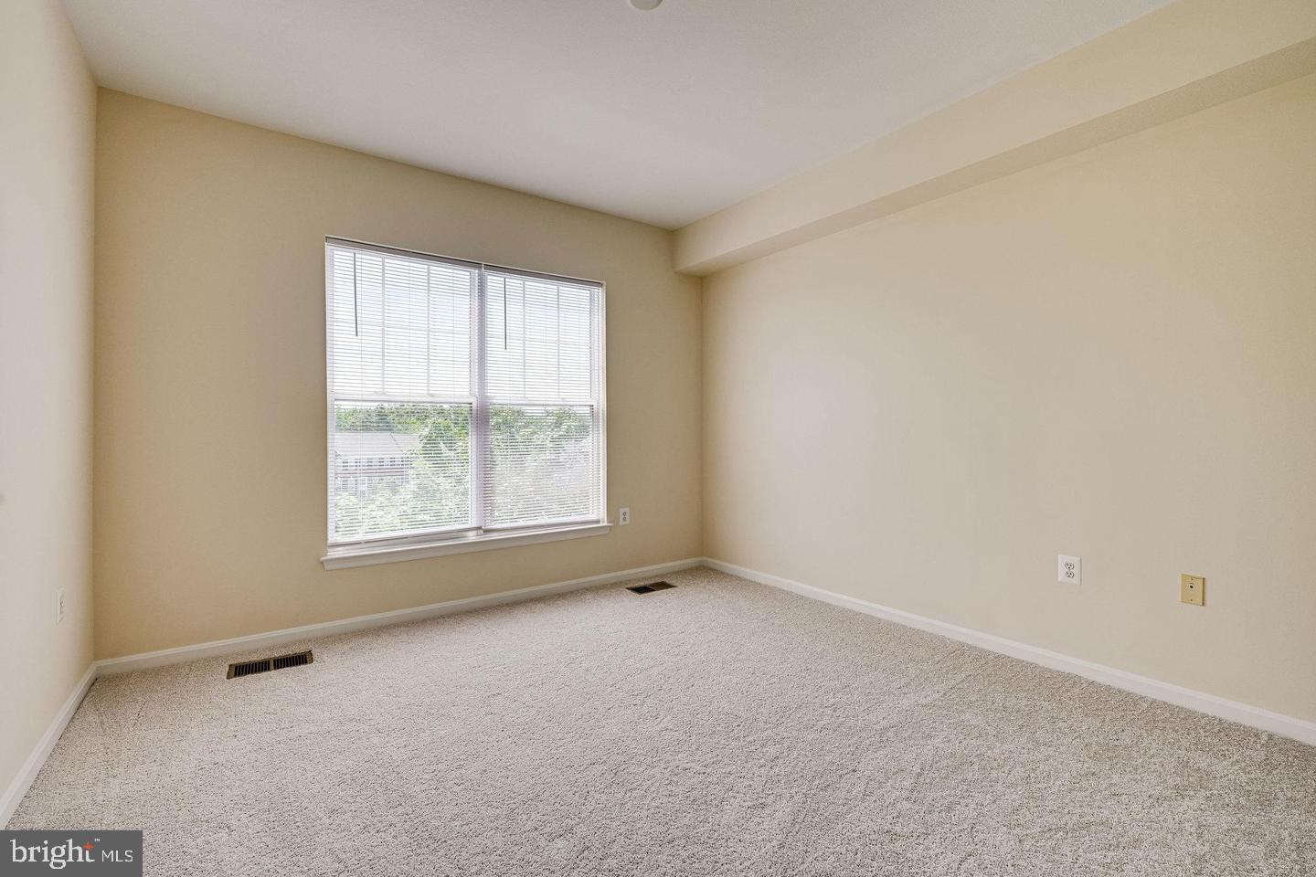 5115 Travis Edward Way #g Property Photo 12