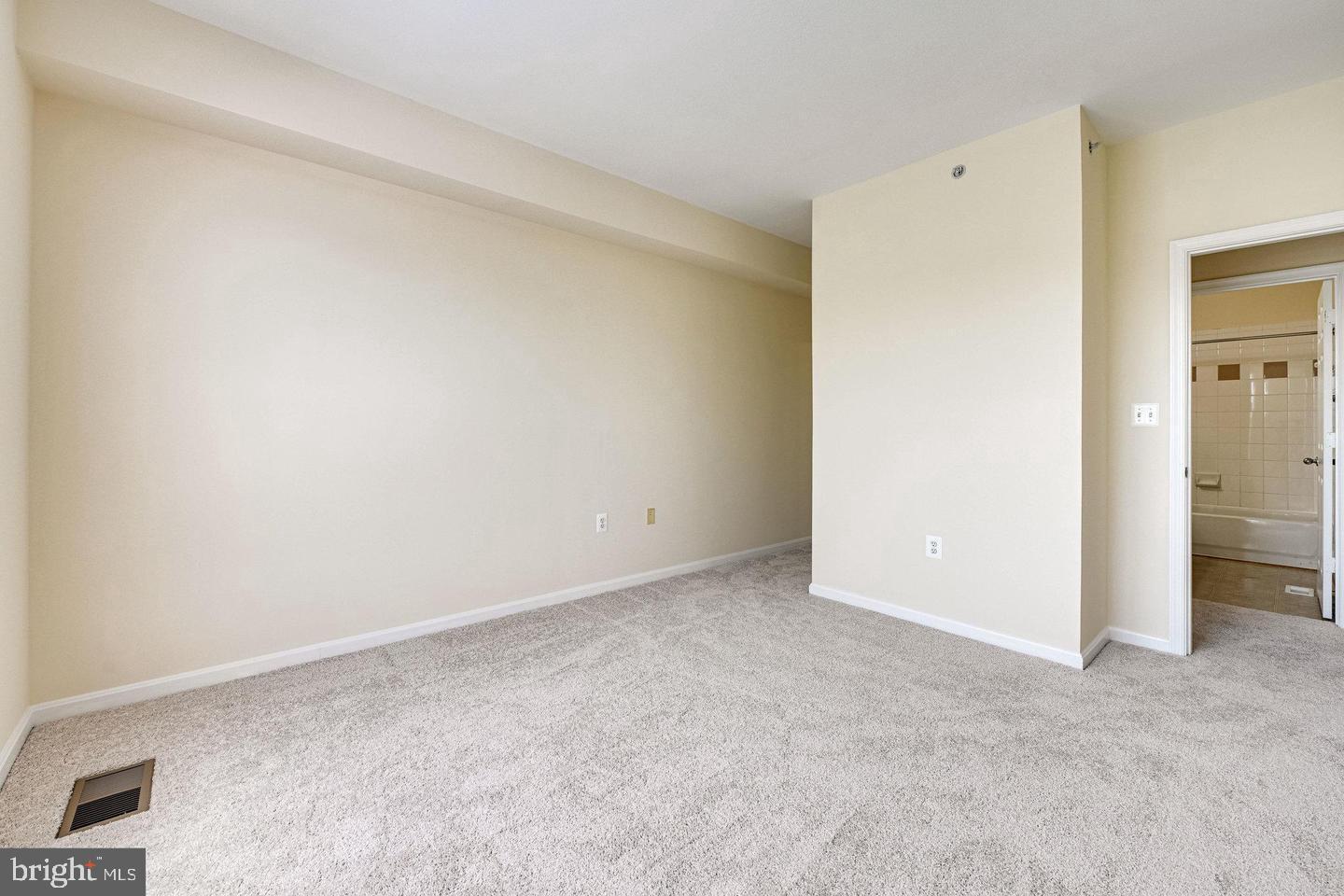 5115 Travis Edward Way #g Property Photo 13