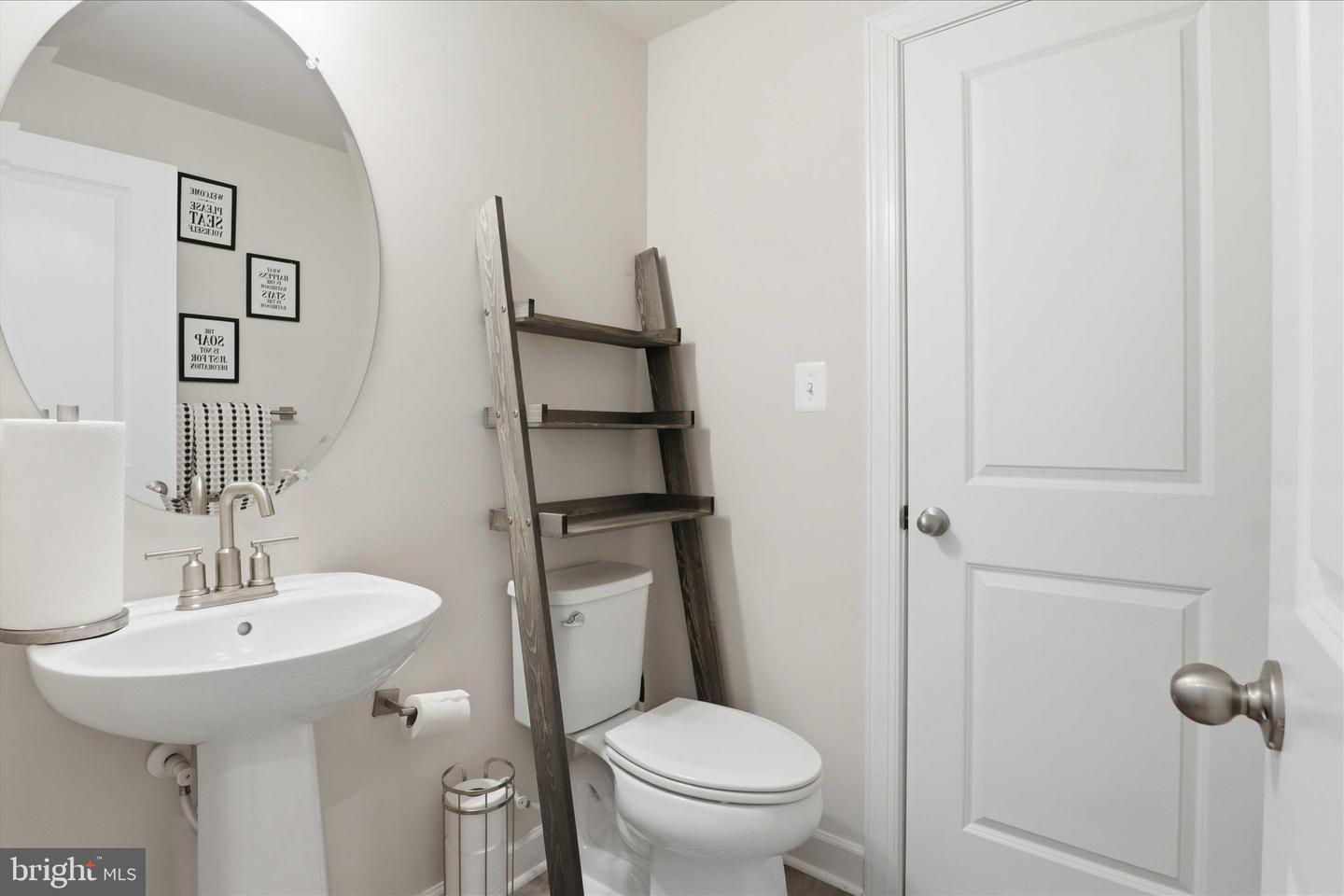 2861 Hokie Ln Property Photo 7