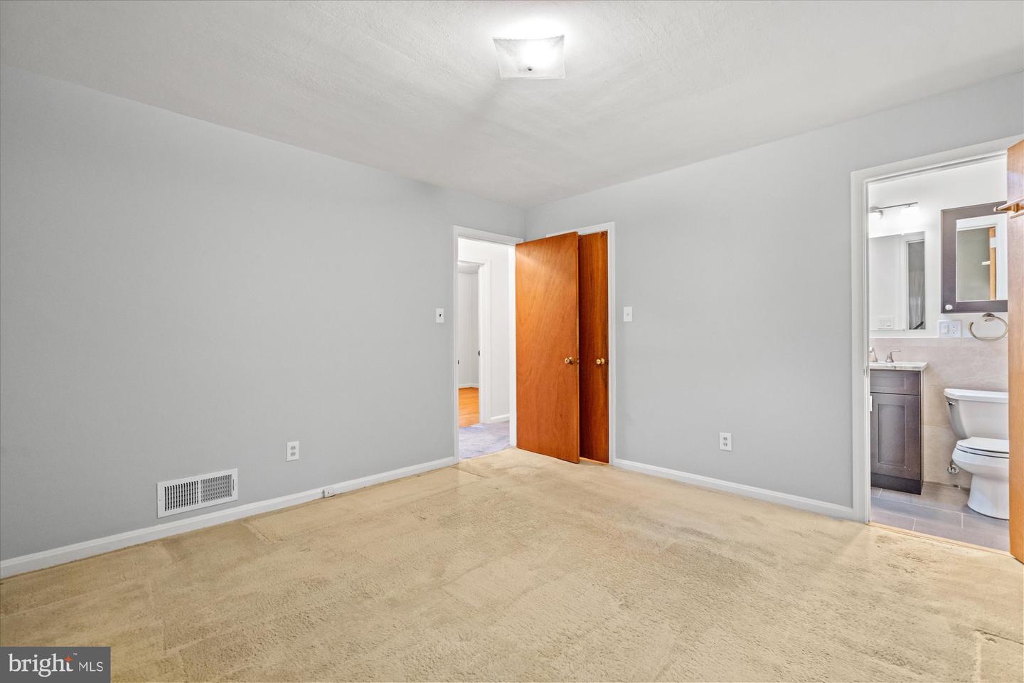 8316 Ashwood Dr Property Photo 11