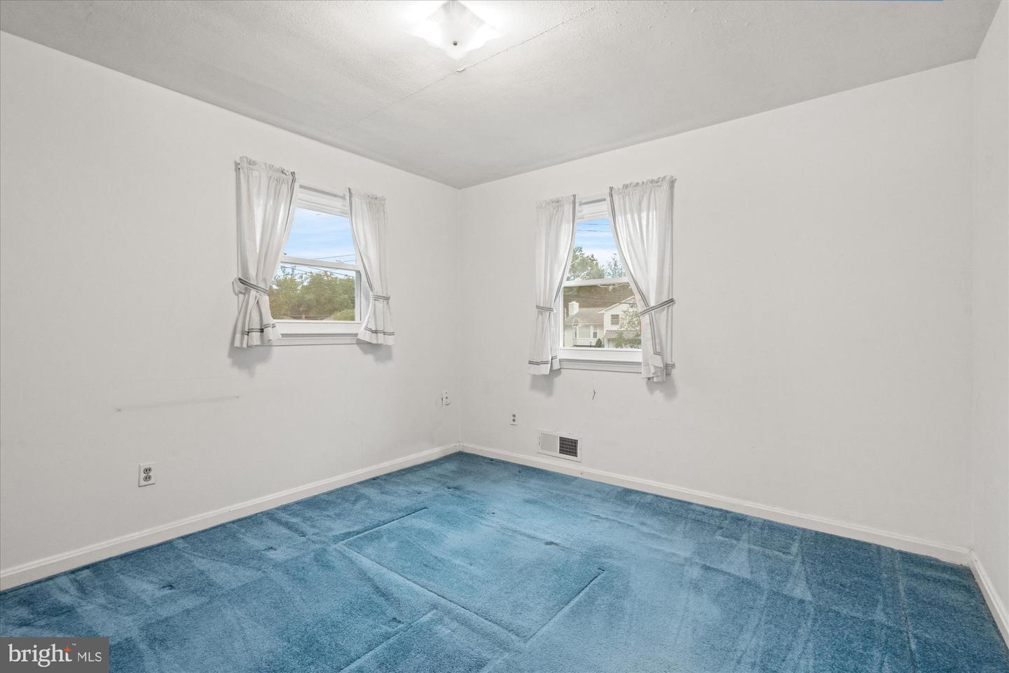 8316 Ashwood Dr Property Photo 14